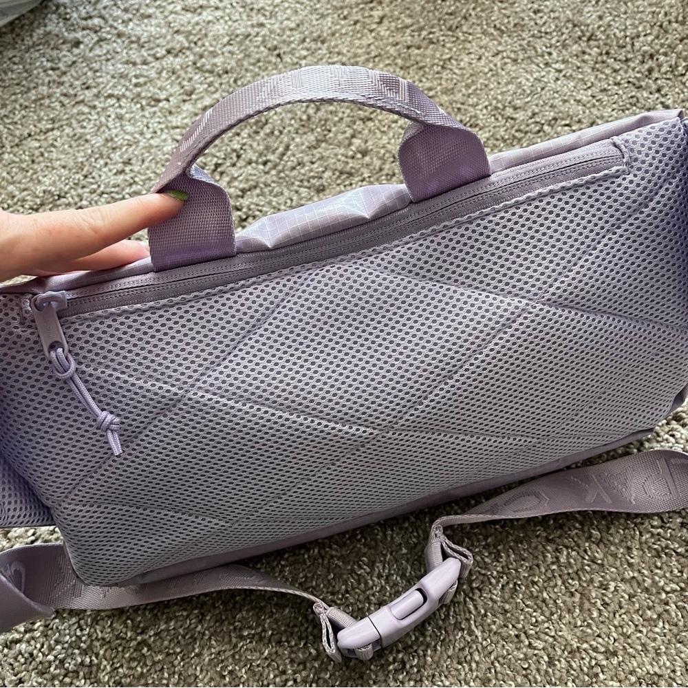 NWOT Calpak Terra Sling Bag in Amethyst - Picture 5 of 12